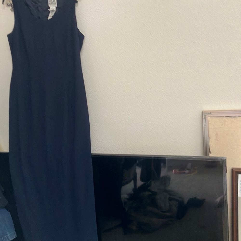 FINAL MARKDOWN R & m Richard’s floor length dress 12